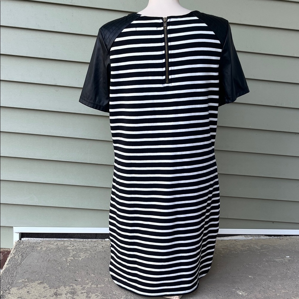 New Sanctuary Black and White Striped long blouse - Picture 11 of 16